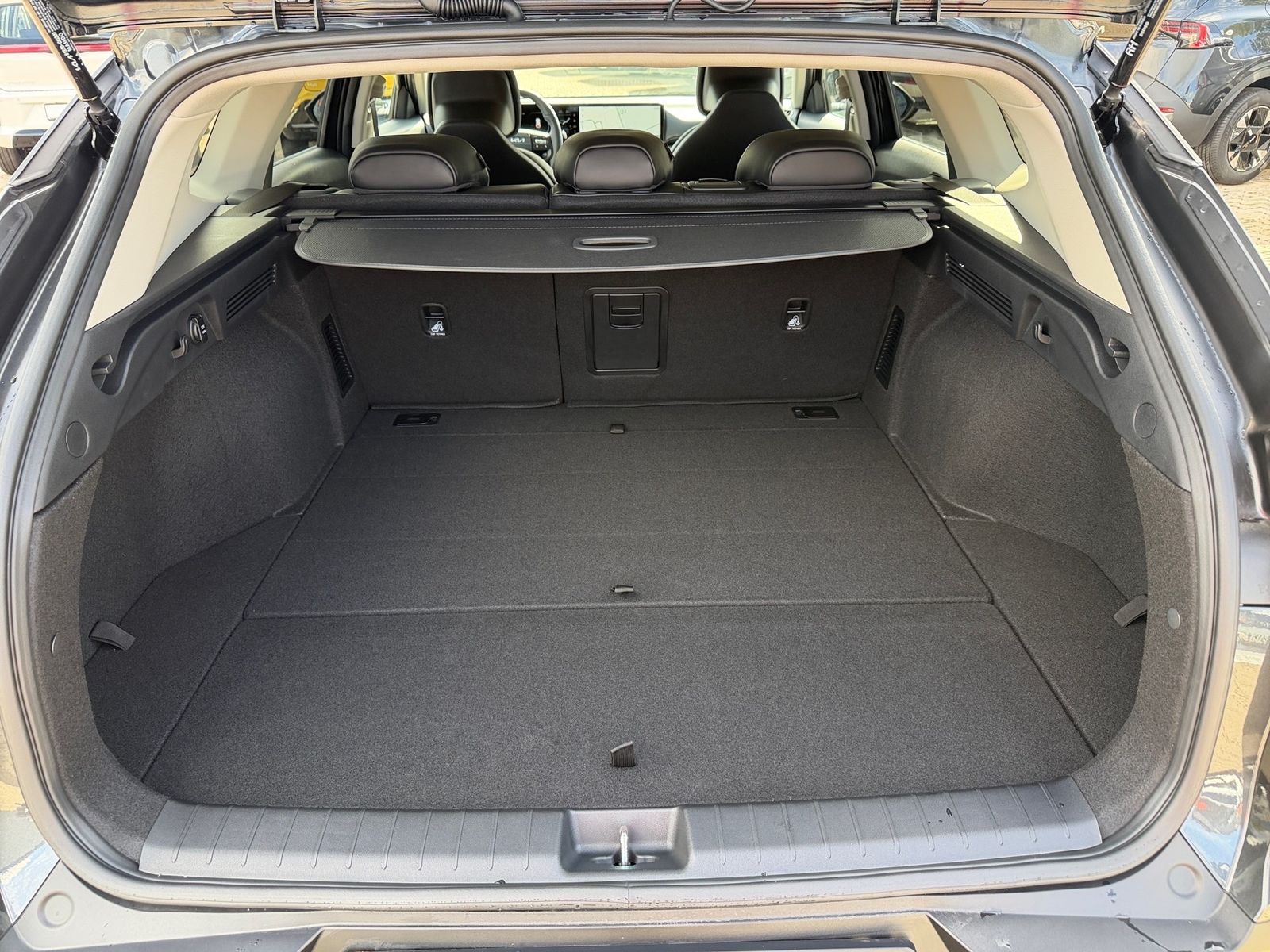 Fahrzeugabbildung Kia K4 SW 1.6T 150 DCT VISION KOM+PRIVACY