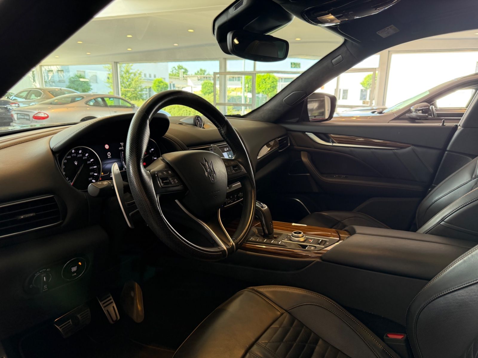 Maserati Levante Trofeo Panorama Carbon foto 4