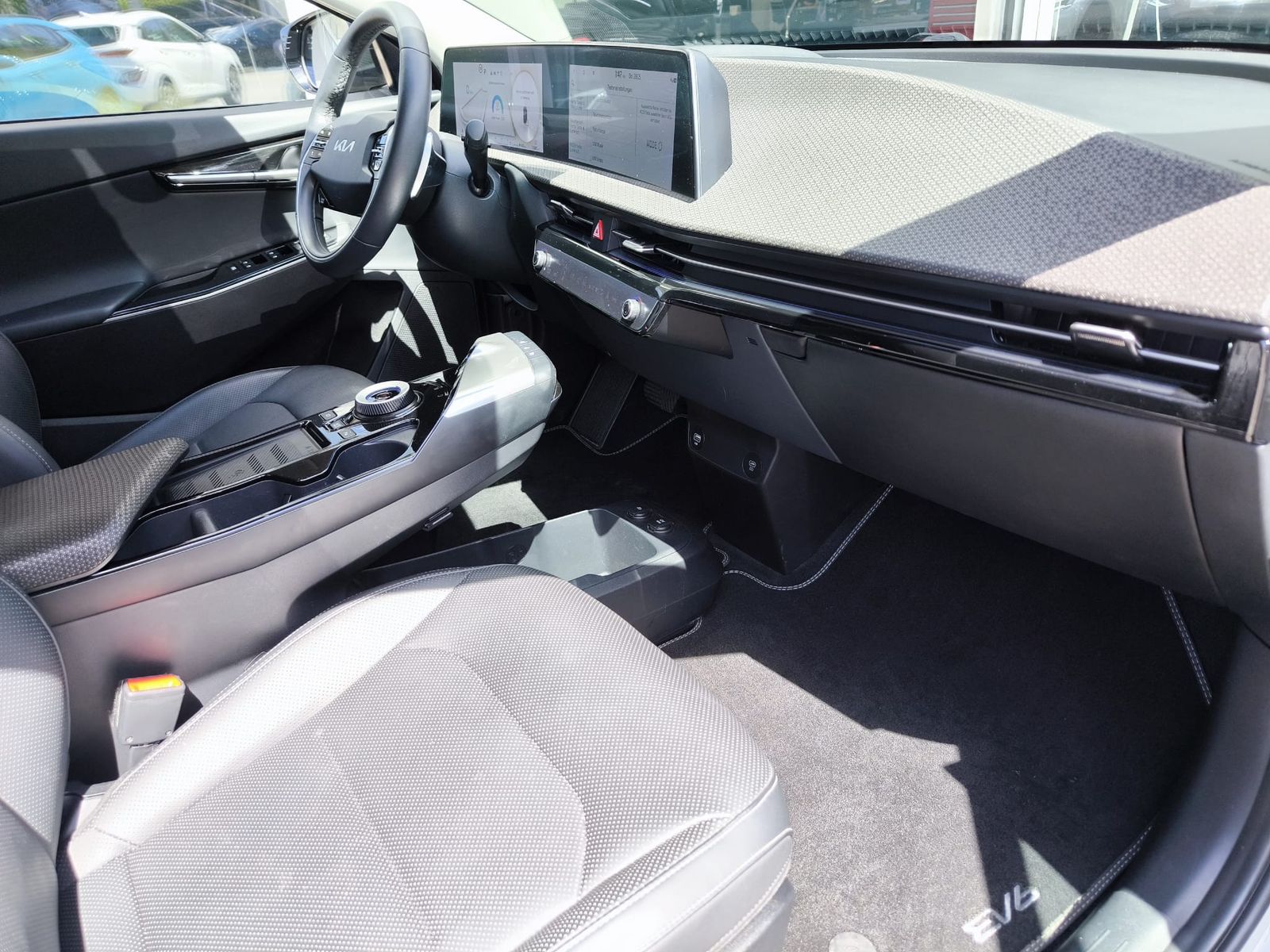Fahrzeugabbildung Kia EV6 2WD LED+SHZ+DAB+KAM+LEDER+ACC+WP+