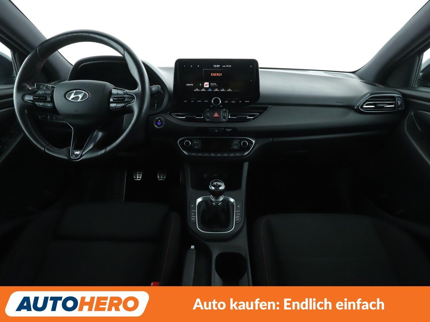 Hyundai i30 Fastback 1.5 T-GDI Mild-Hybrid N Line*NAVI*, миниатюра 11