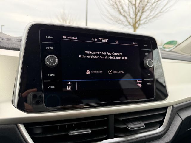 T-Roc Move 1.5 TSI AHK-abnehmbar Navi Apple CarP