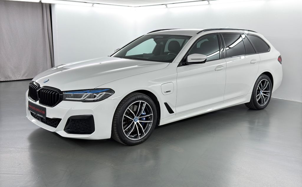 2022 BMW 530