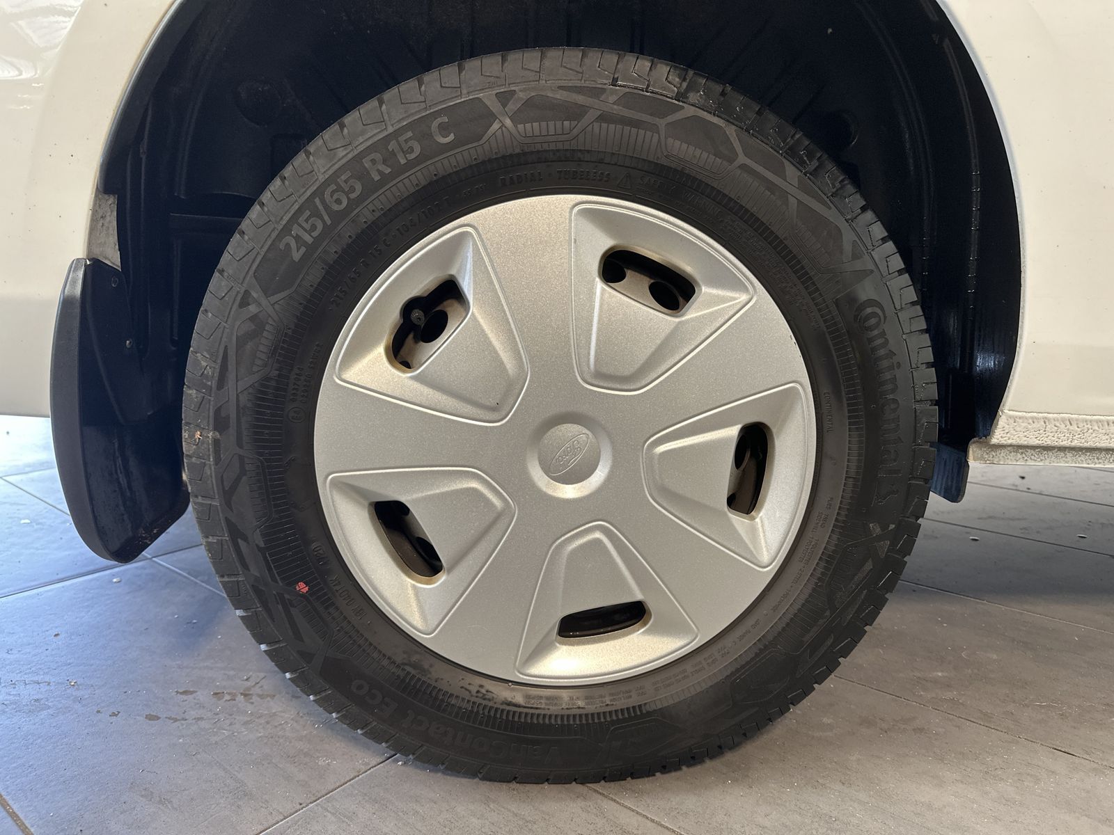 Fahrzeugabbildung Ford Custom 300 L2 NAV+BLUETOOTH+KAMERA+KLIMA+SHZ+PP