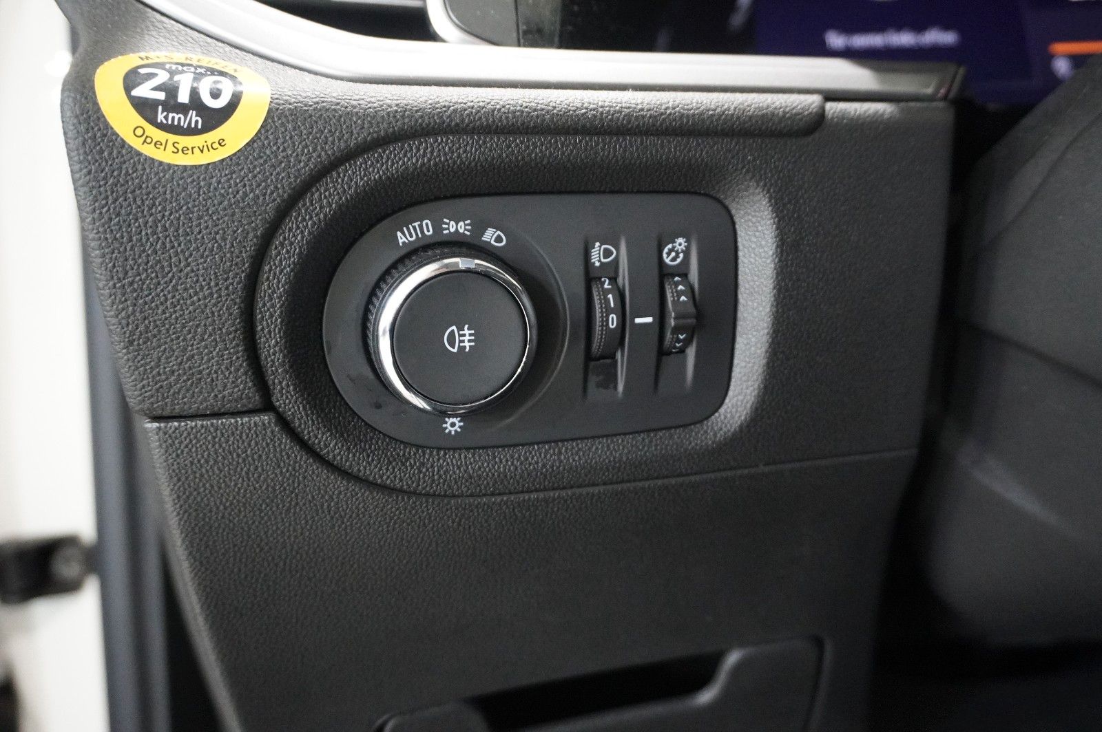 Fahrzeugabbildung Opel Grandland (X) GS LINE 4HYBRID NAVI/KAMERA/AHK