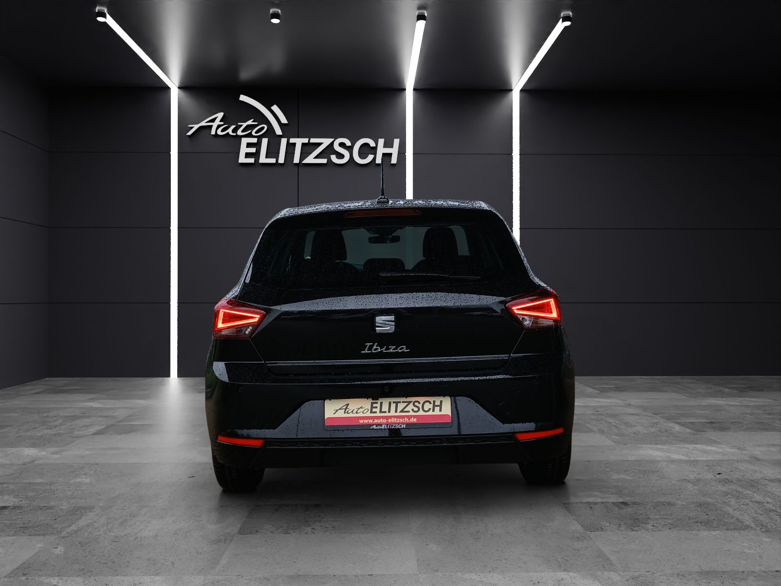Fahrzeugabbildung SEAT Ibiza TSI Road-Edition DSG LED Navi AID ACC RFK