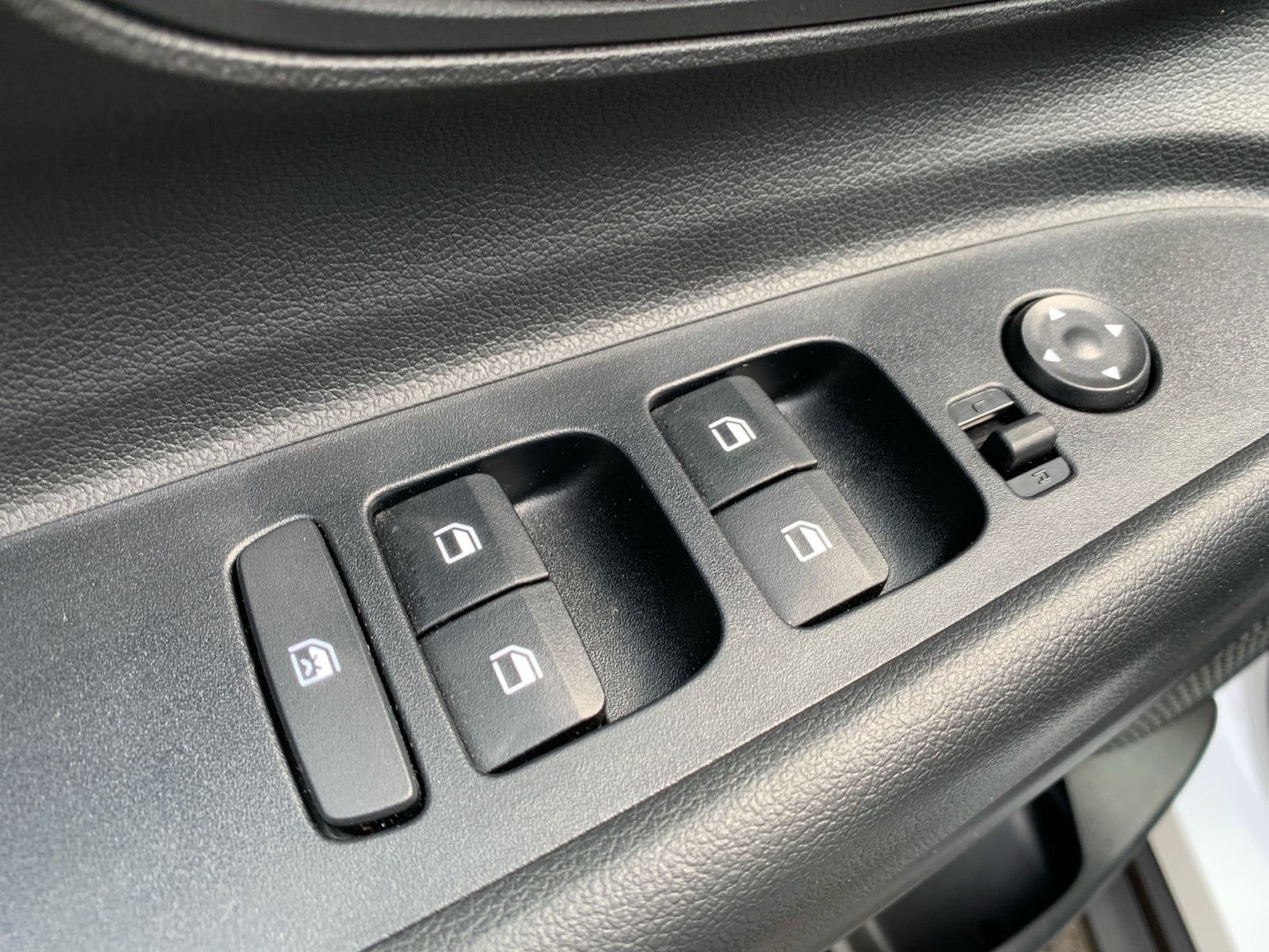 Fahrzeugabbildung Hyundai BAYON 1.0 T-GDI Select Navi Kamera Allwetter