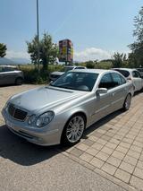 Mercedes-Benz Mercedes E-Klasse W211 E240 - gebrauchte Mercedes-Benz E 240 aus dem Jahr 2002