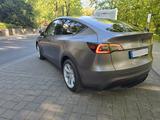 Tesla Model Y Long Range Dual Motor AWD Long Range - graue Tesla Model Y
