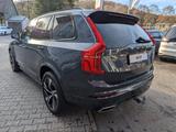Volvo XC90 B5 R Design AHK STHZ HUD Luftfahrwerk - Volvo XC90 Gebrauchtwagen in Stuttgart