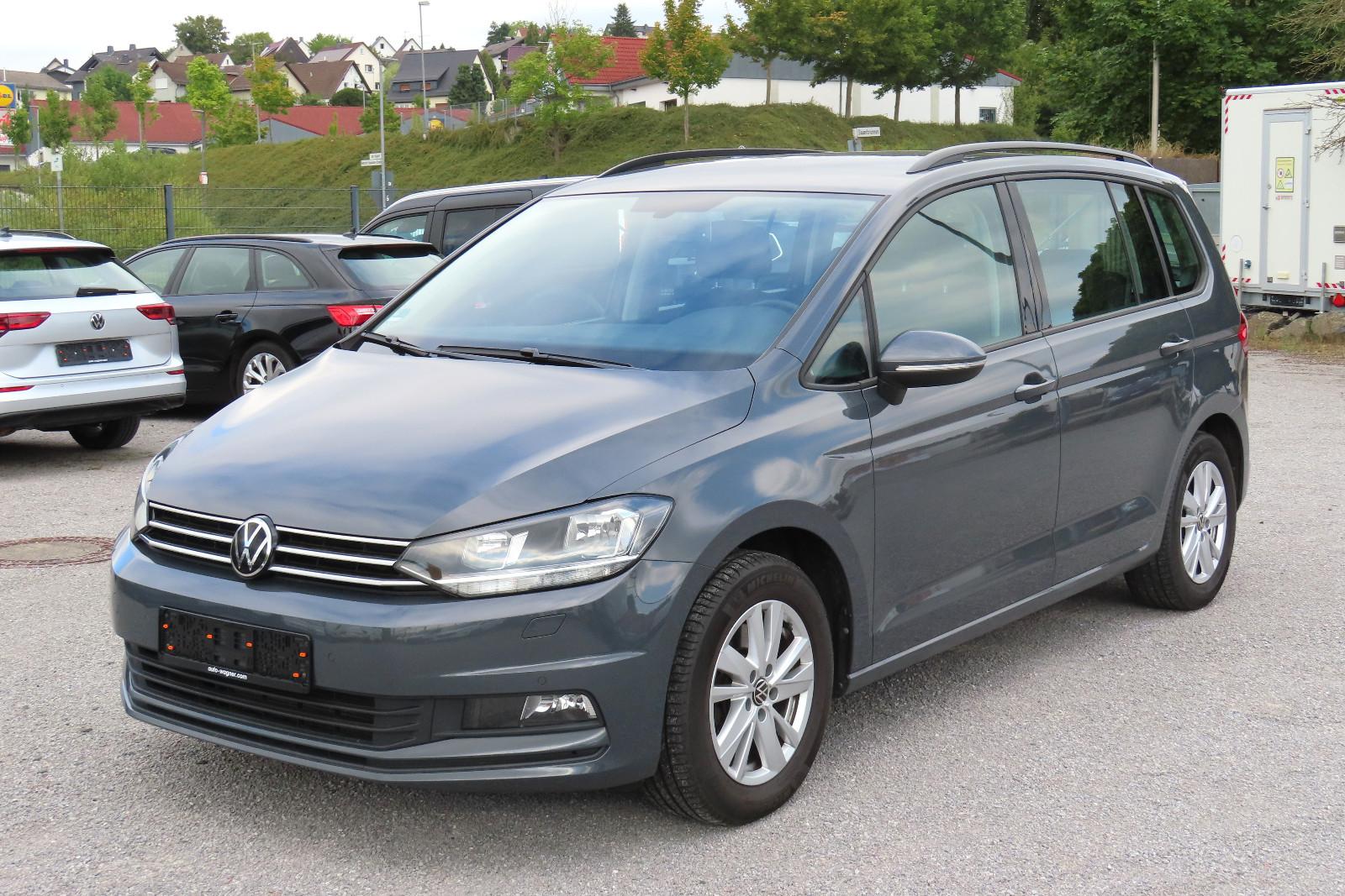 Volkswagen Comfortline 2,0TDi DSG Navi Massage Sitzheiz AHK