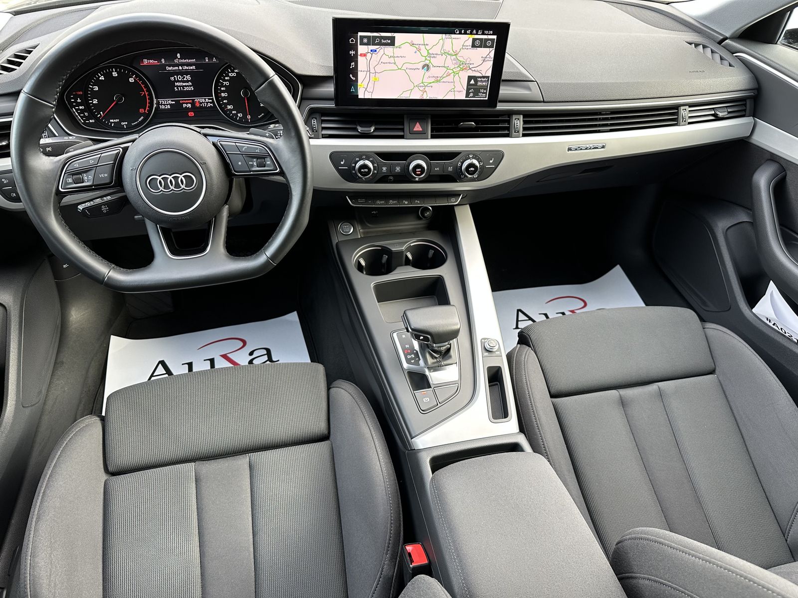 Fahrzeugabbildung Audi A4 Avant 40 TFSI Qu S-Line NAV+LED+360°+18ZO+1HD