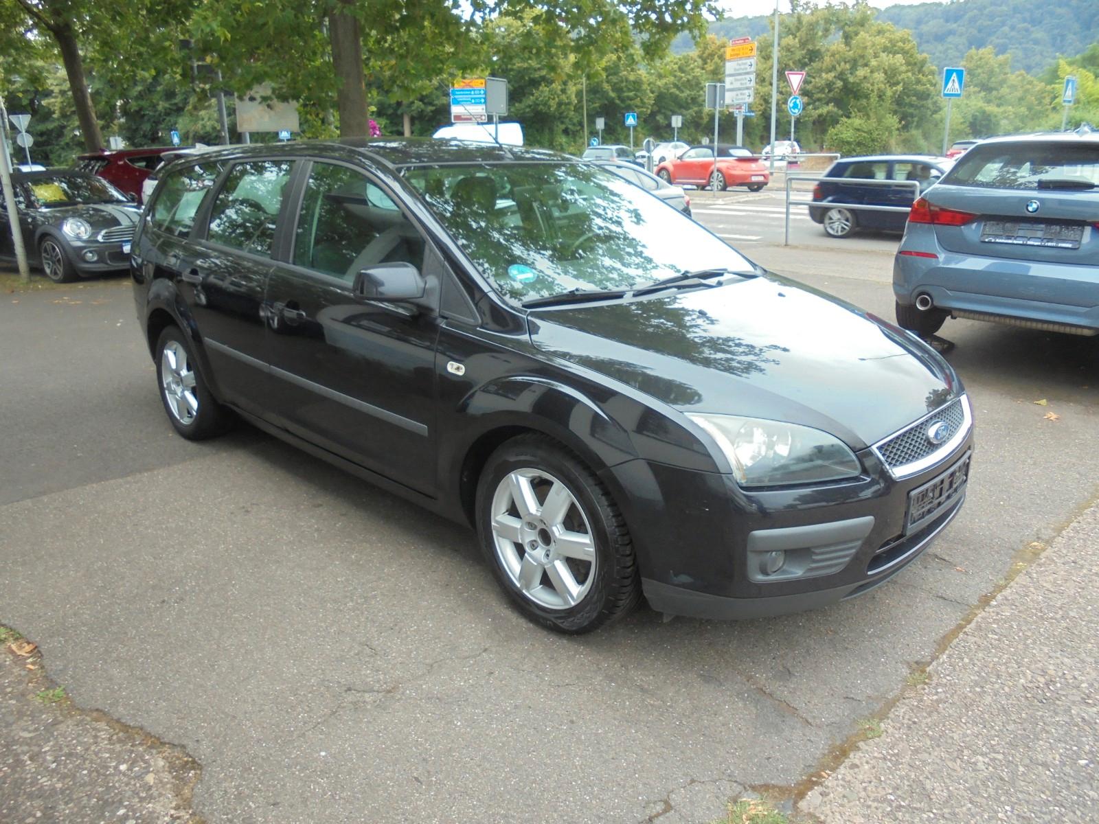 Ford Focus 2005 — interior