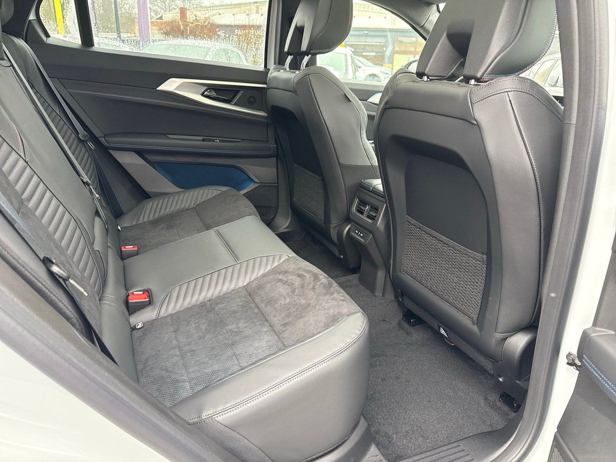 Renault Rafale - Bild 26