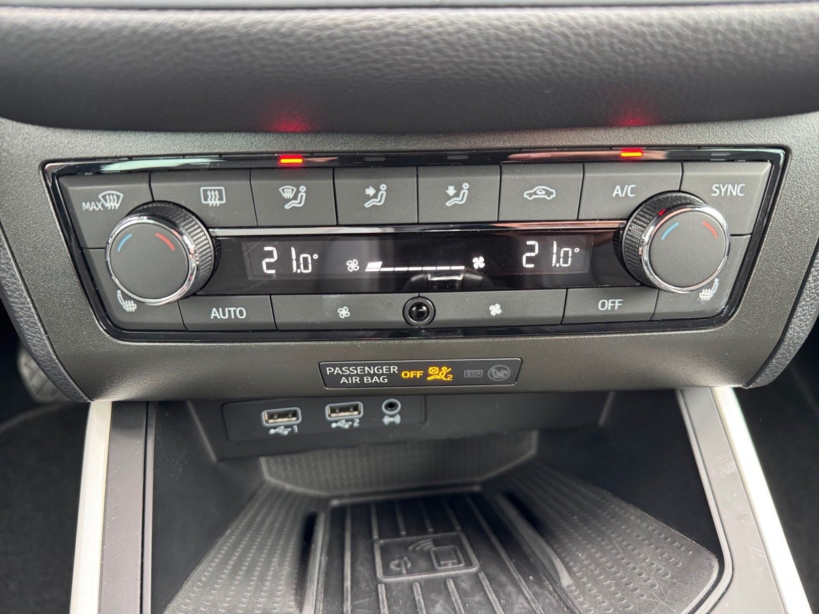 Fahrzeugabbildung SEAT Arona XCELLENCE 1.0 TSI