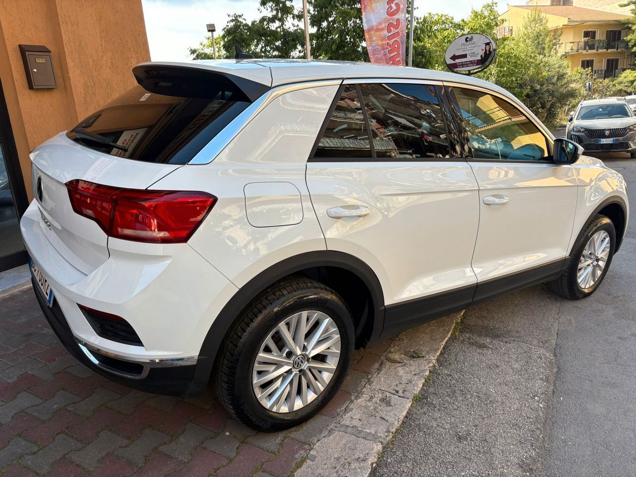 Volkswagen T-Roc 1.6 TDI SCR Business BlueMotion imagem 3