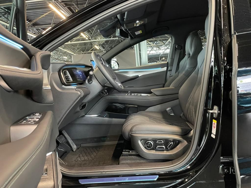 BYD SEALION 7