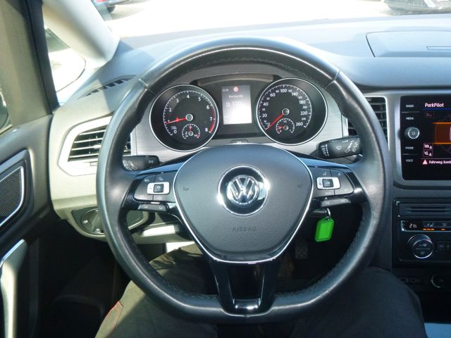 Fahrzeugabbildung Volkswagen Golf Sportsvan VII TSI >NAV/KAM/SHZ/PDC<