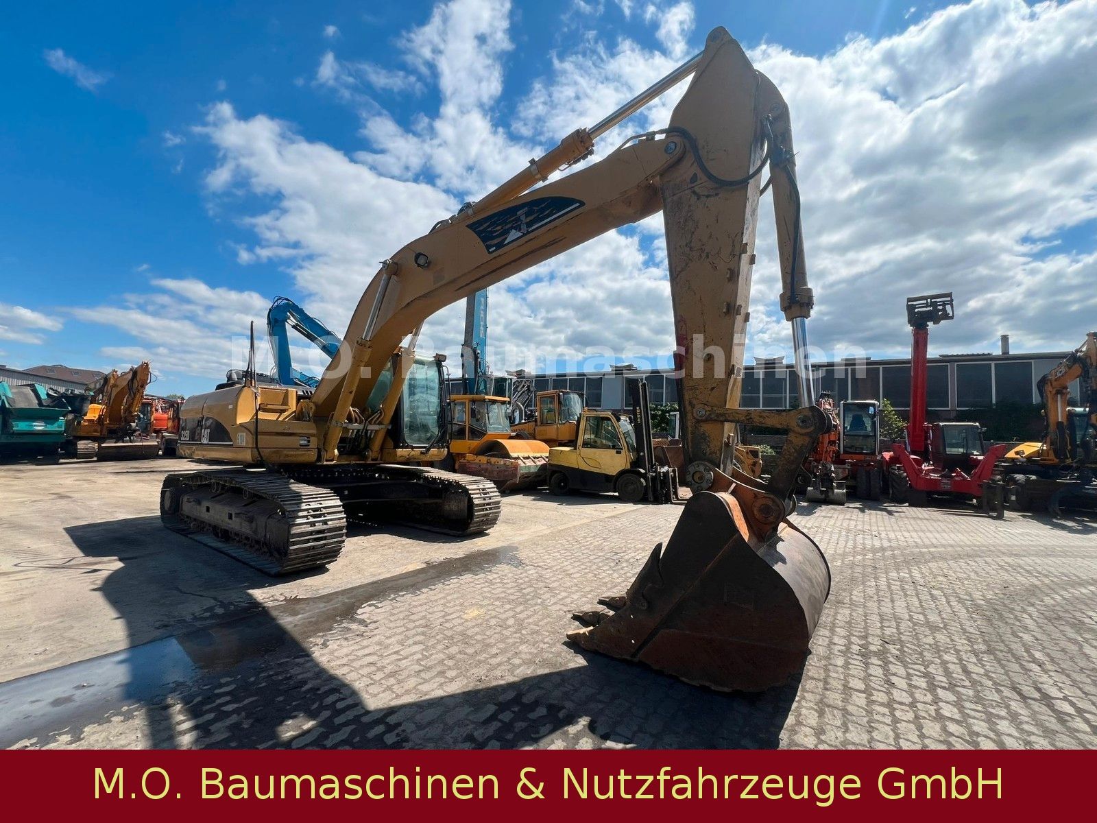 Fahrzeugabbildung CAT 325 D L / AC/ ZSA /