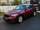 BMW X1 20 d xDrive automat - BMW X1: Rot