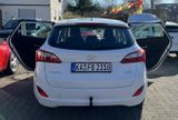 Hyundai i30 blue 1.4 - - Hyundai i30 in Karlsruhe