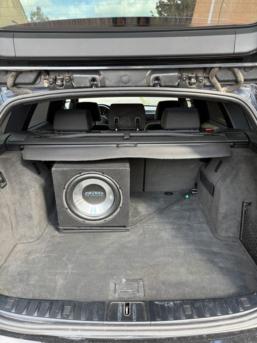 BMW 320 2009 — photo 7