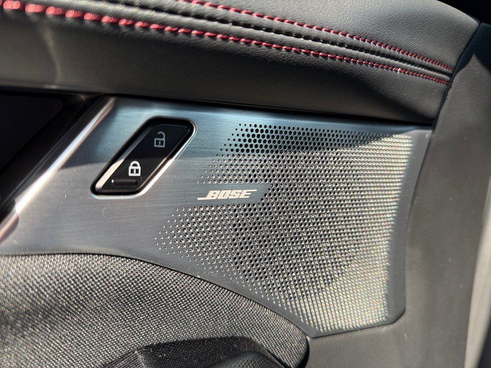 Fahrzeugabbildung Mazda 3 SKY-G 150 HOMURA PRE-P 1HD GARANTIE-02/29 BOSE