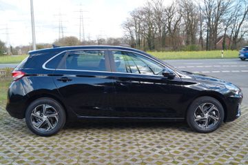 Hyundai i30 1.5T-GDI Hybrid48V DCT.NAVI-KAMERA-SHZG-PDC-