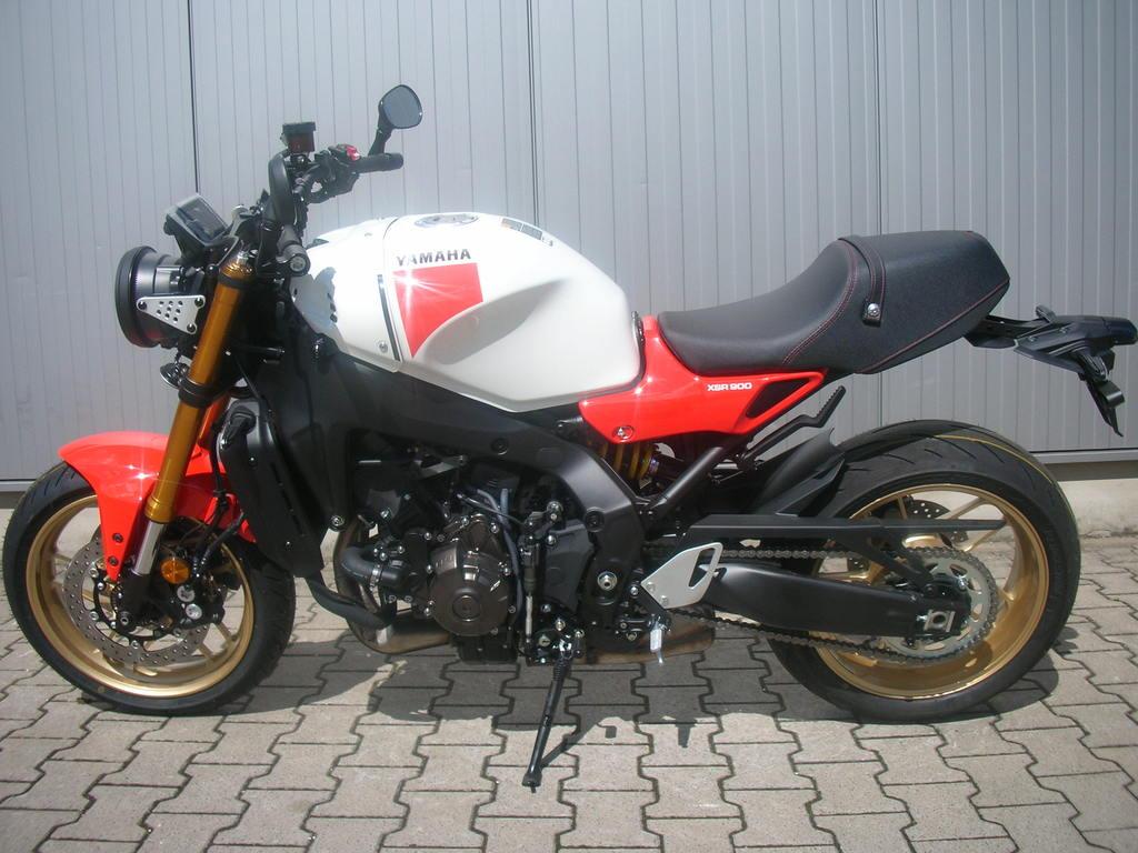 Yamaha XSR900 