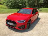 Audi A4 Avant S line in Progressivrot Metallic