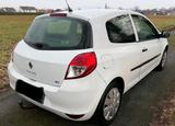 Renault Clio 1,5 Diesel mit Klima - Renault Clio aus 2011 mit Diesel-Antrieb
