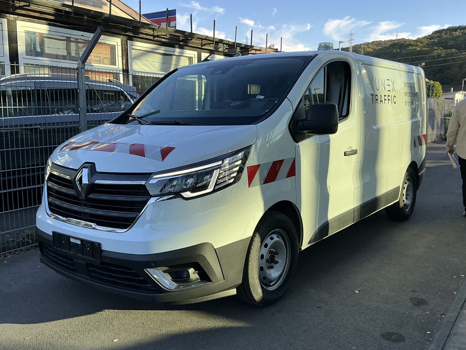 Renault Trafic - 1