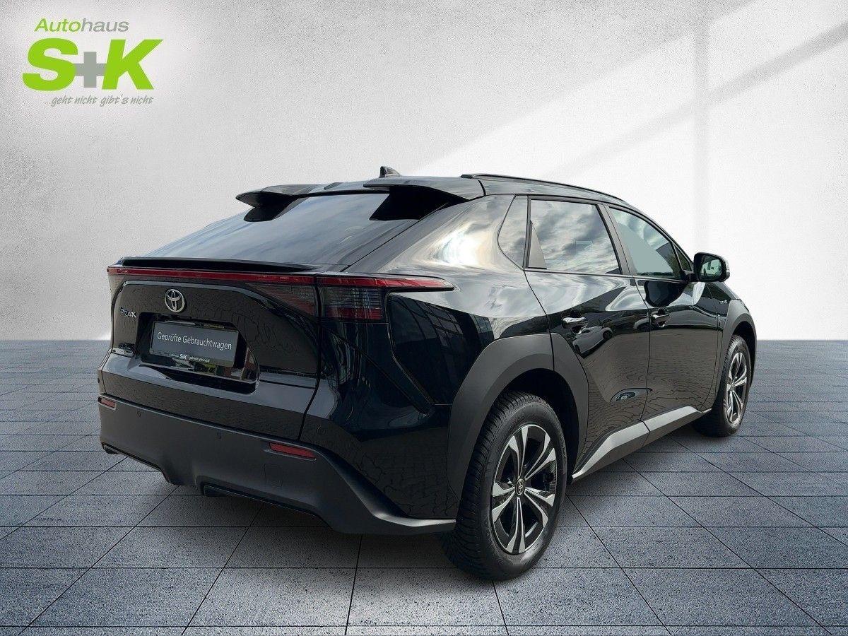 Toyota bZ4X FWD 360° KAMERA SHZ CCS LRHZ NAVI CARPLAY foto 4