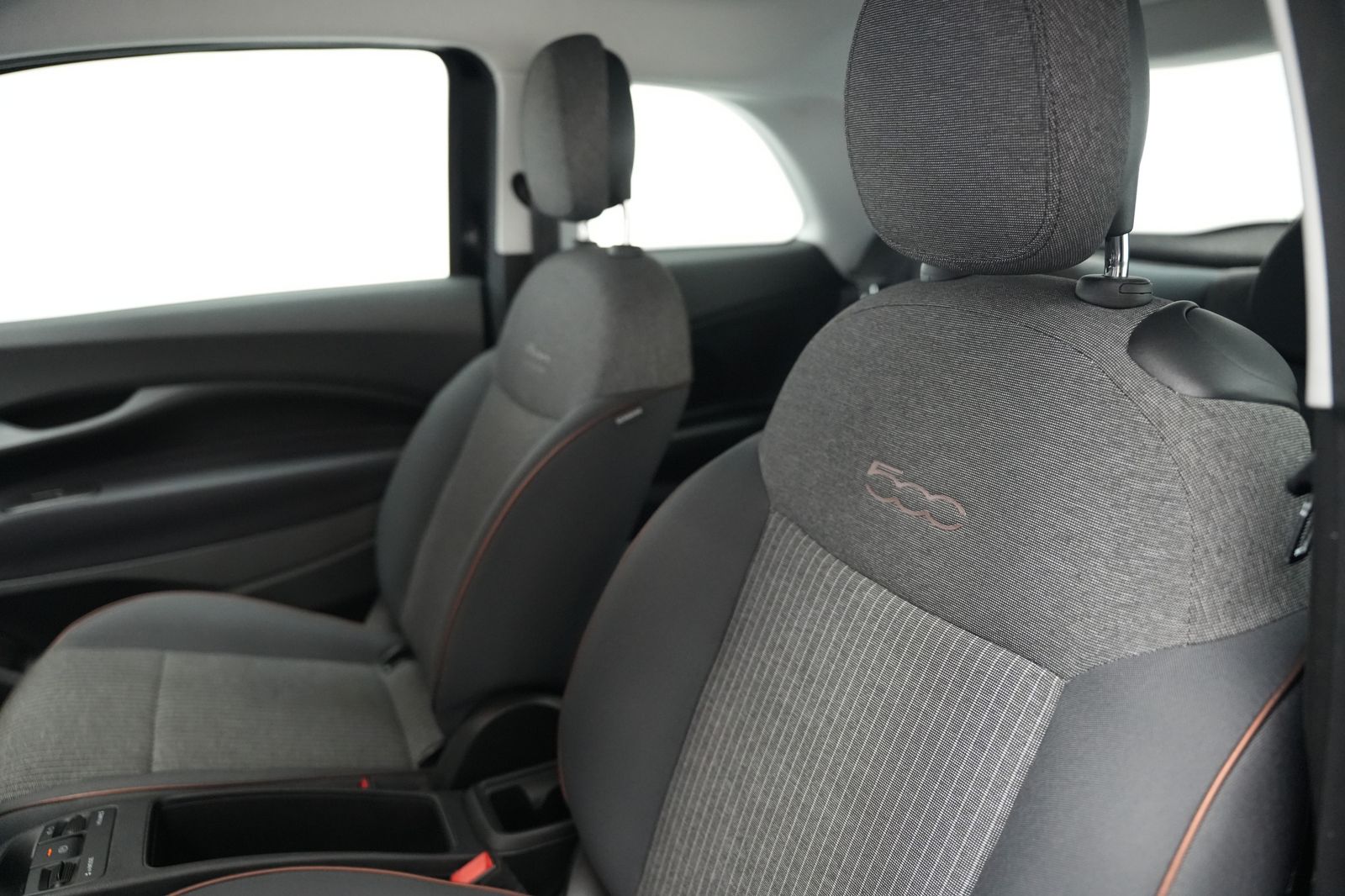 Fahrzeugabbildung Fiat 500 Icon 42 Kwh *KeylessEntry*Navi*LED*Kamera