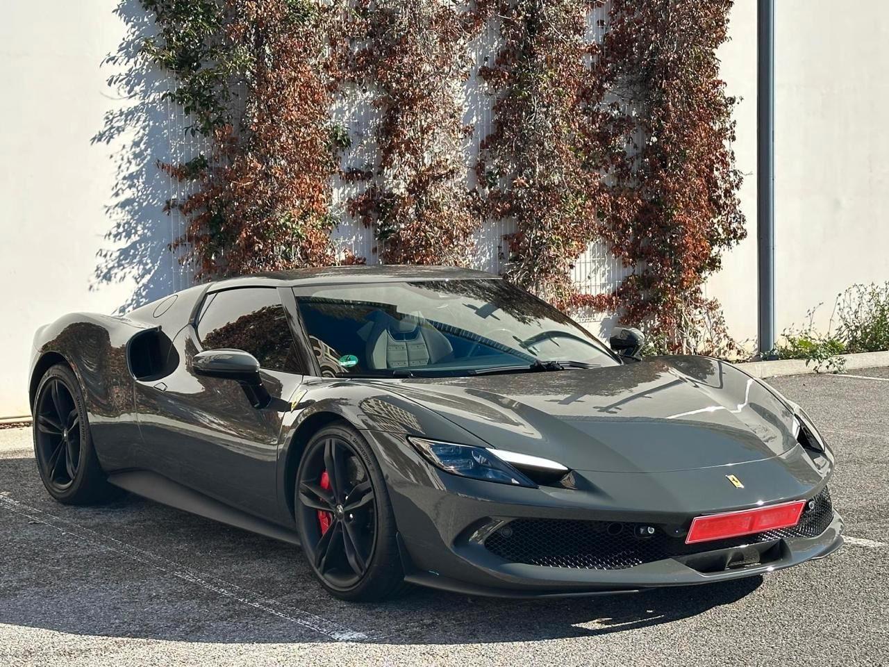 Ferrari 296 GTB  Suspension Lifter, Carbon