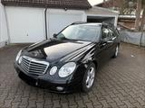 Mercedes-Benz Mercedes Benz W211 E 220 CDI *TÜV NEU* *94... - : Kombi, W211