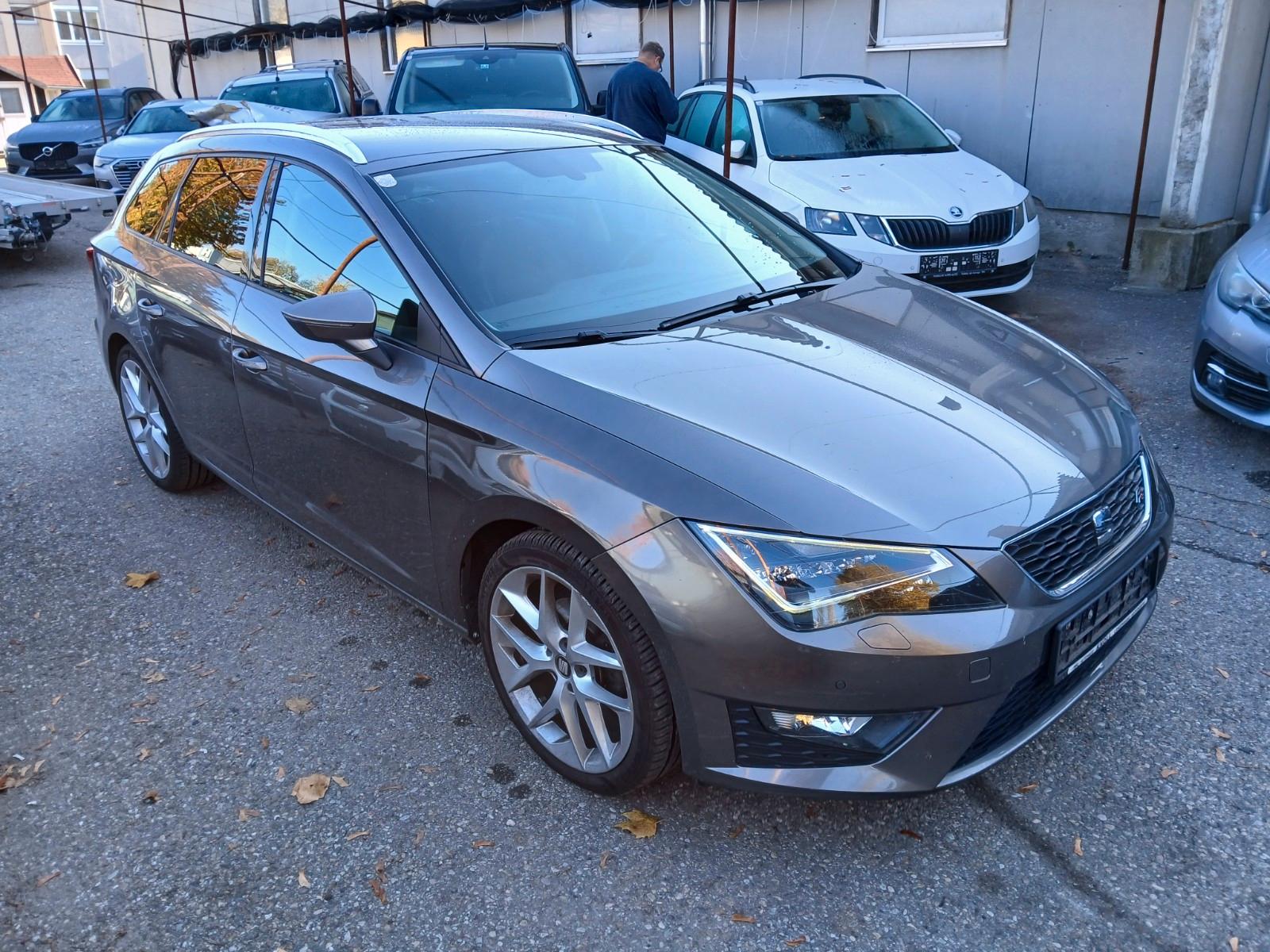 Seat Leon 2015 — interior