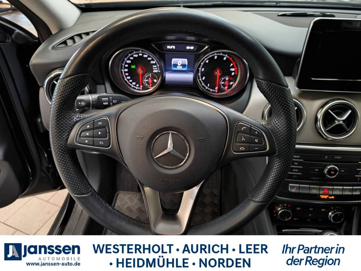 Fahrzeugabbildung Mercedes-Benz GLA 200 Urban