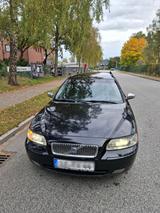 Volvo V70 Automatik Benzin - gebrauchte Volvo V70 aus dem Jahr 2005