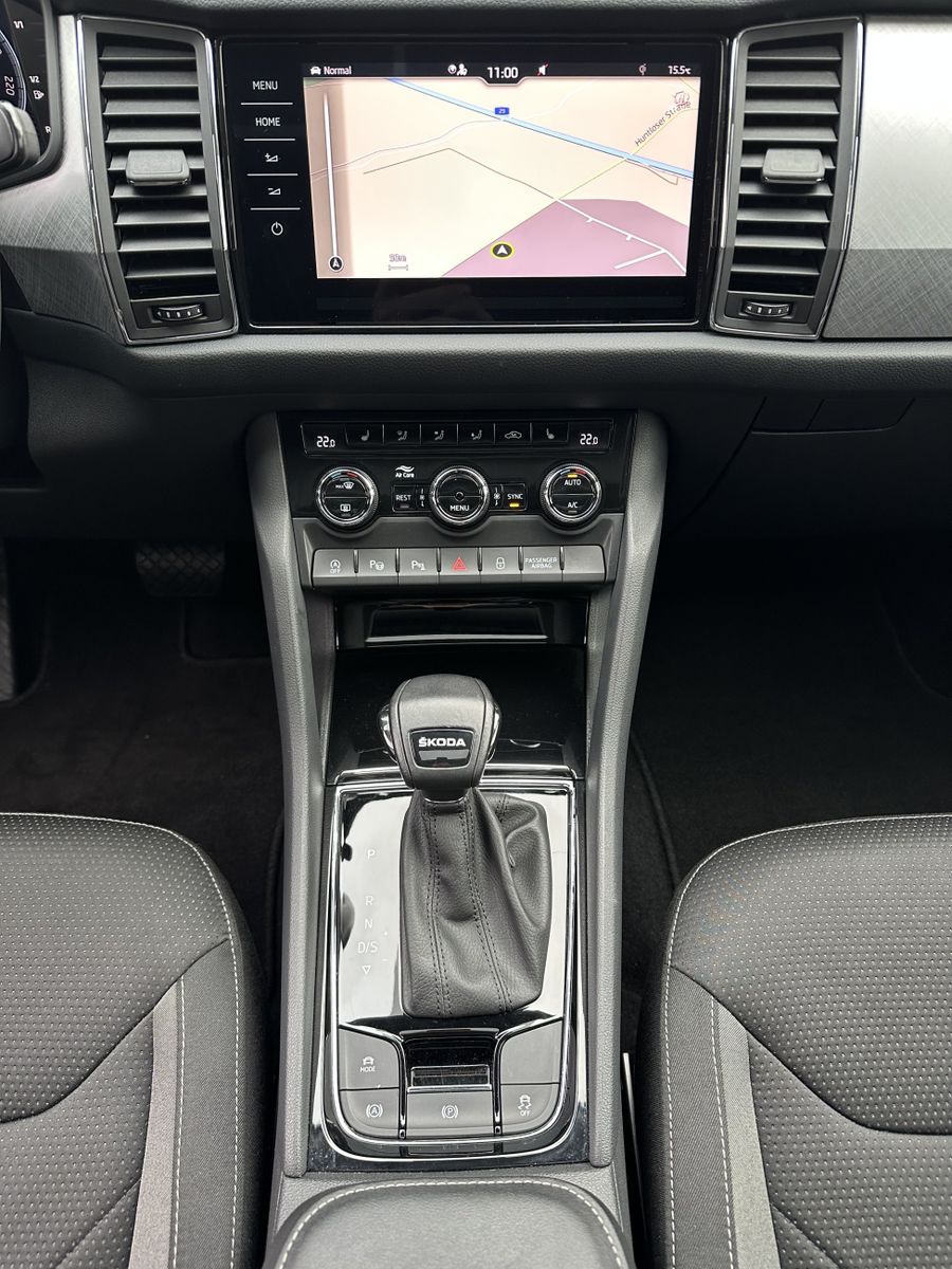 Fahrzeugabbildung SKODA Kodiaq 2.0 TDI DSG Tour NAV+LED+AHK+PANO+19ZO+VC