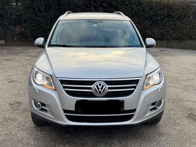 Volkswagen Tiguan 2.0 Sport & Style 4Motion °Euro5°Xenon°