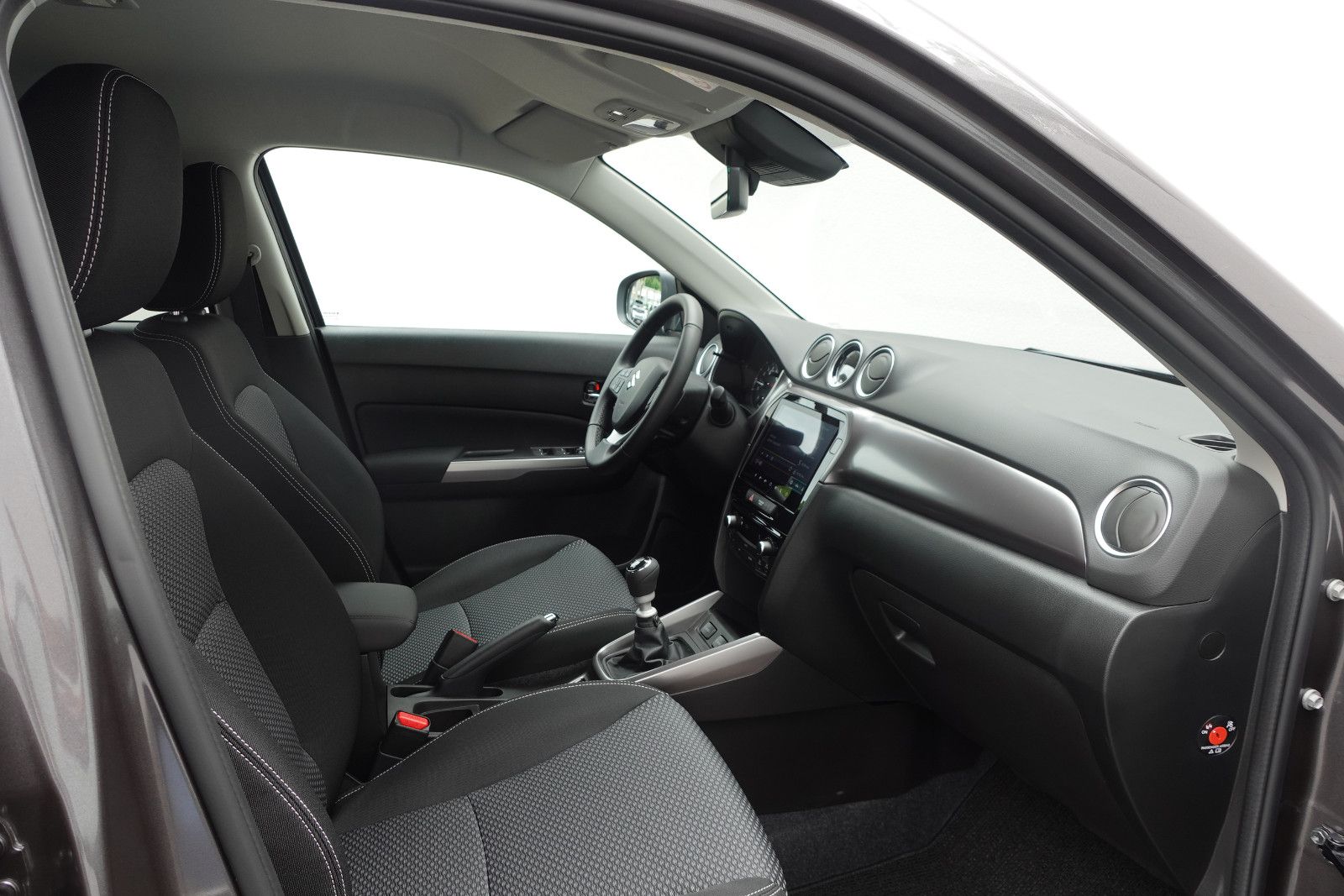 Fahrzeugabbildung Suzuki Vitara 1.4Hybrid Comfort AHK,Navi,SHZ,PD,Kamera