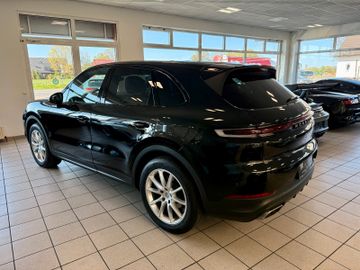 Porsche Cayenne - 3