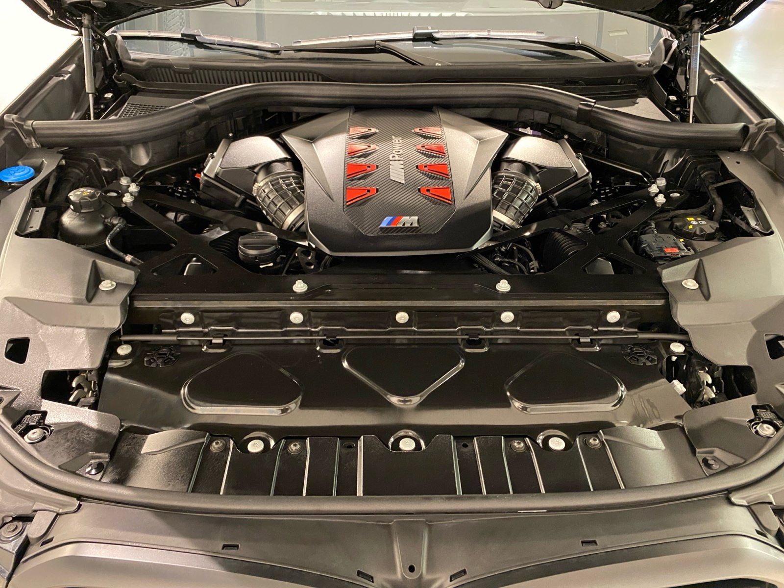 BMW X6 M - Bild 16