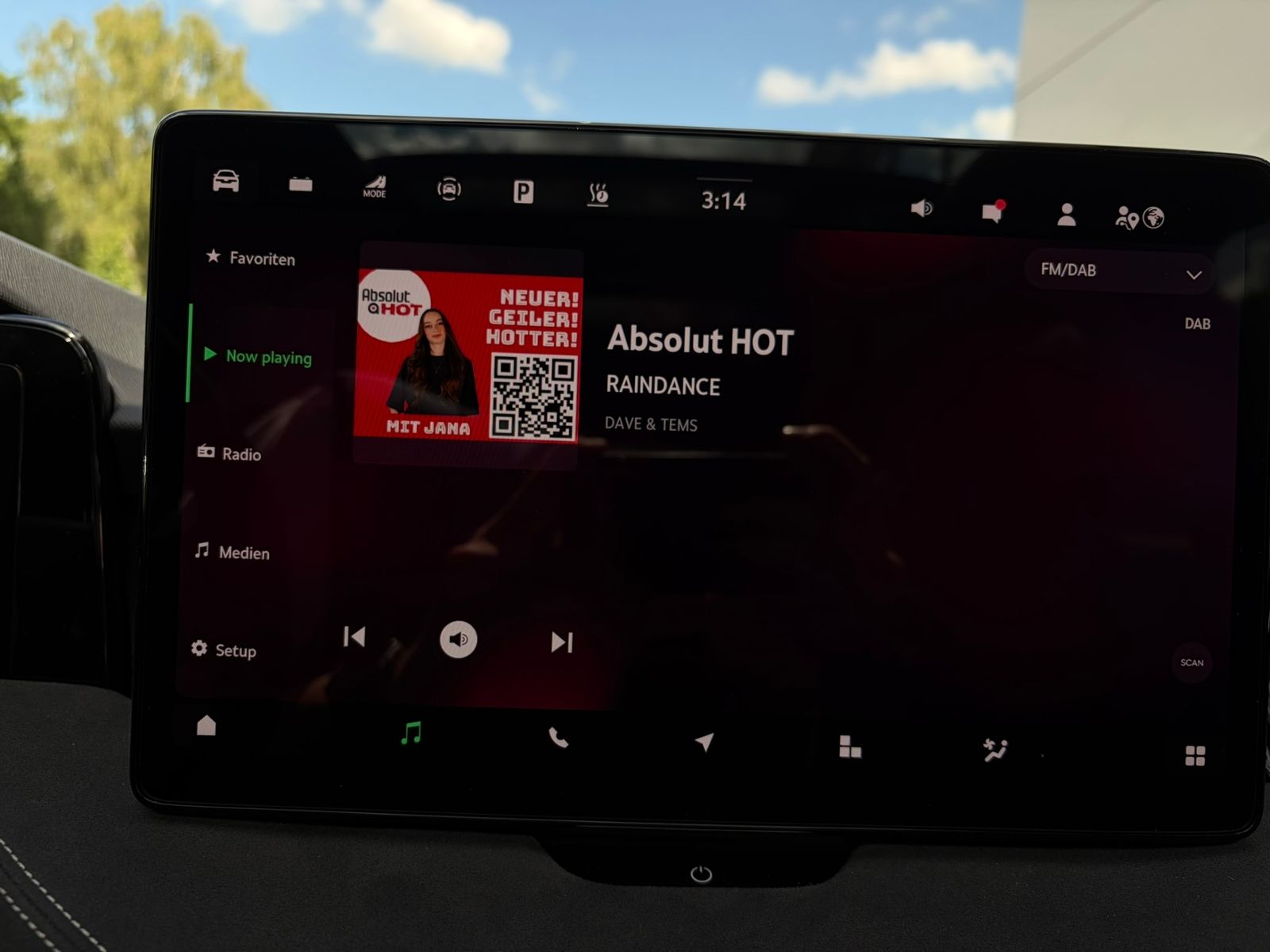 Fahrzeugabbildung SKODA Superb Combi  Sportline 1.5 TSI IV DSG *AHK,Navi