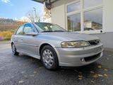 Opel Vectra 1.6 16V Sport - gebrauchte Opel Vectra aus dem Jahr 2002