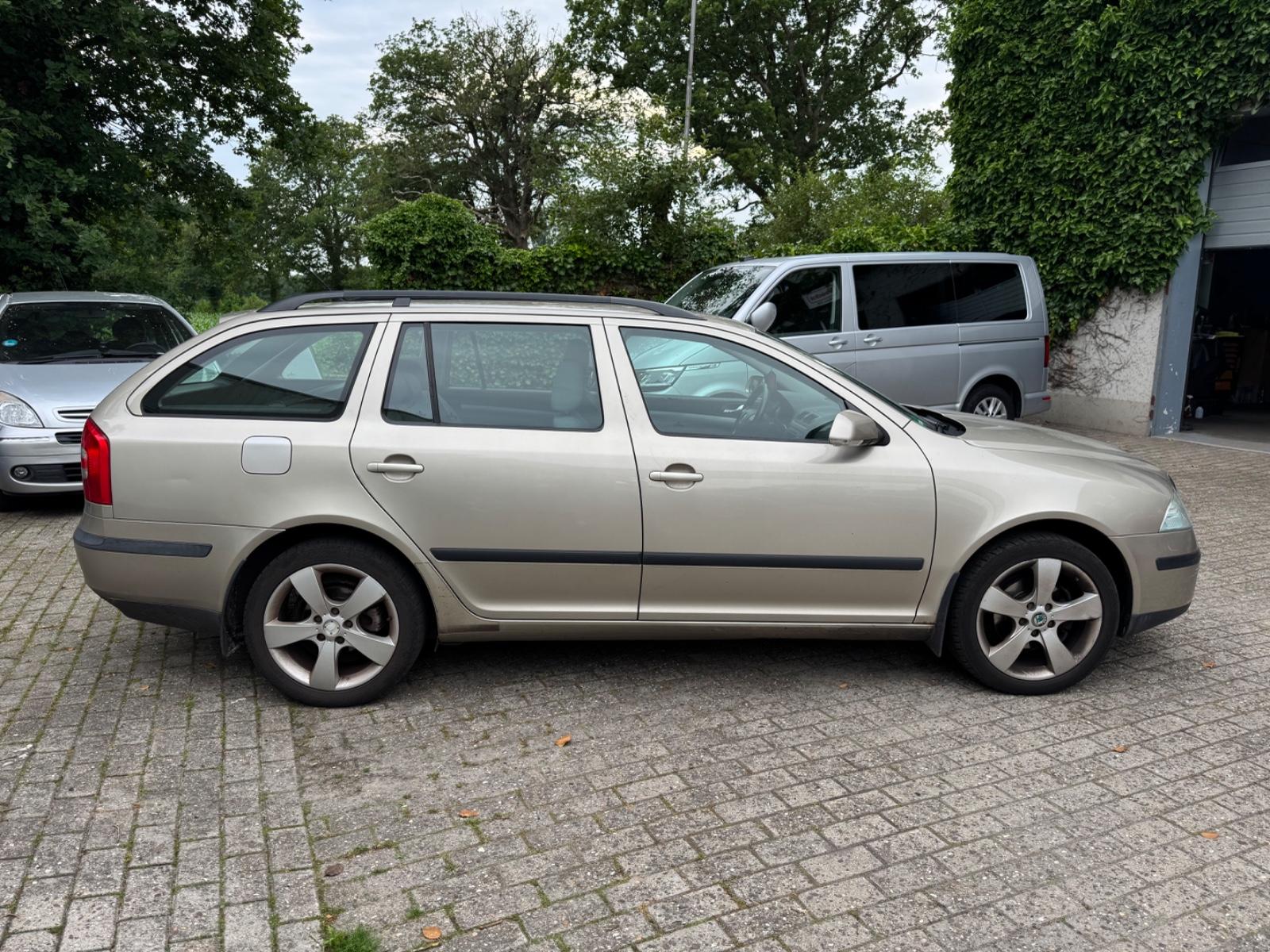 Skoda Octavia 2005 — photo 7