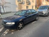 Opel Vectra 1.8 Automatik - Opel Vectra in Frankfurt (Main)