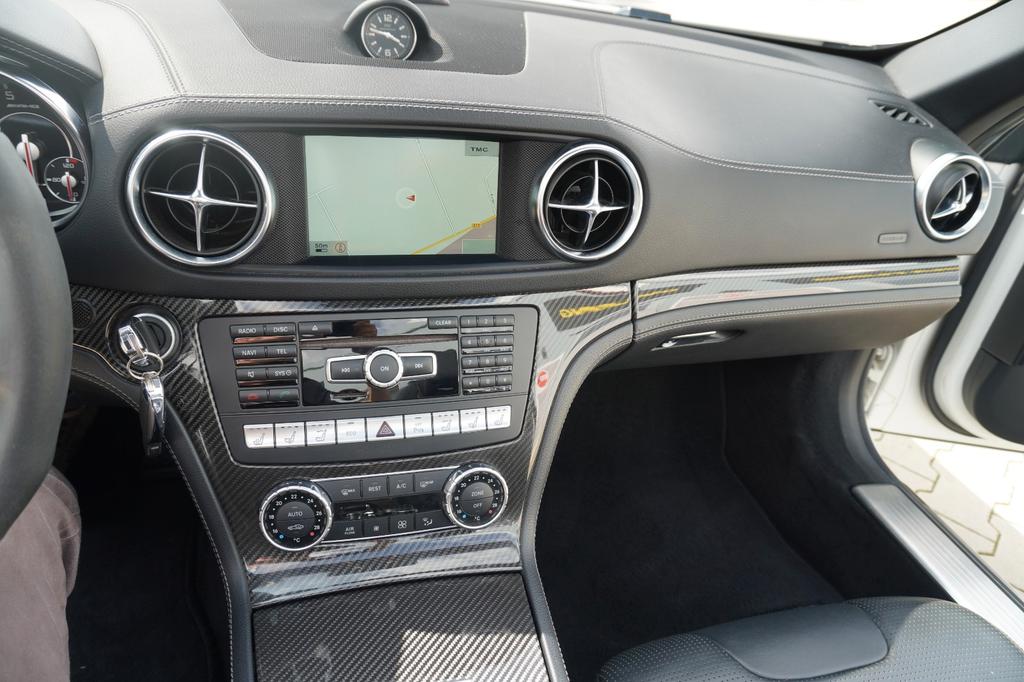 Mercedes-Benz SL 63 AMG