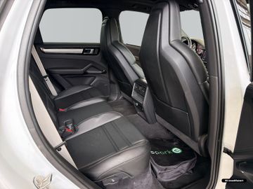 Porsche Cayenne - 10