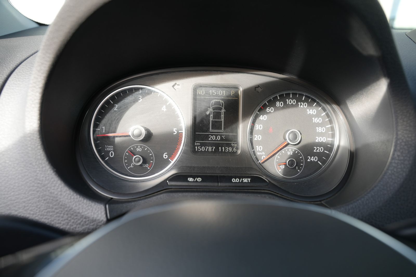 Fahrzeugabbildung Volkswagen Amarok DoubleCab/NAVI/KAMERA/AUTOM/LEDER